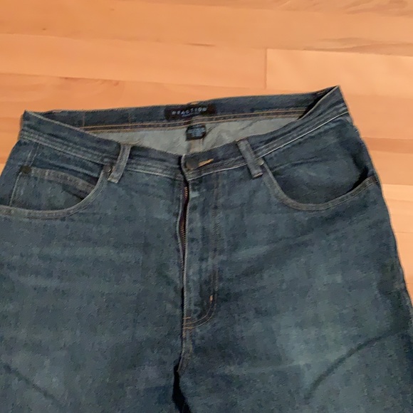 Men’s Kenneth Cole Blue Jeans - 33/32 - Picture 2 of 6